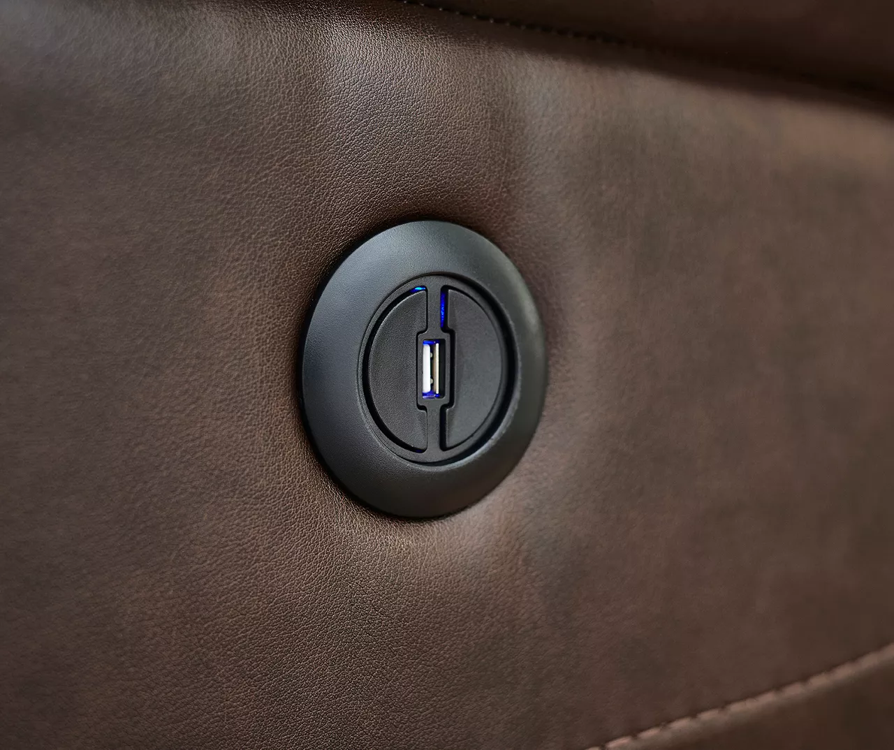 Wellsley Leather Power Reclining Console Loveseat 8 Wellsley Leather Power Reclining Console Loveseat - Image 8