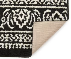 Broyhill Black & White Ornate Fascination Accent Rug -Broyhill 810557659 2
