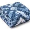Broyhill Geometric Lines Velvet Blanket