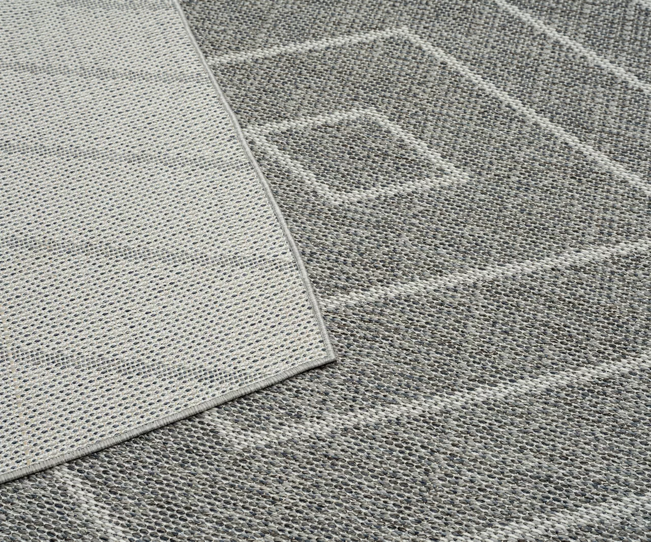 Jani Lagos Gray Geometric Outdoor Area Rug, (5' X 7') 4 Jani Lagos Gray Geometric Outdoor Area Rug, (5' X 7') - Image 4