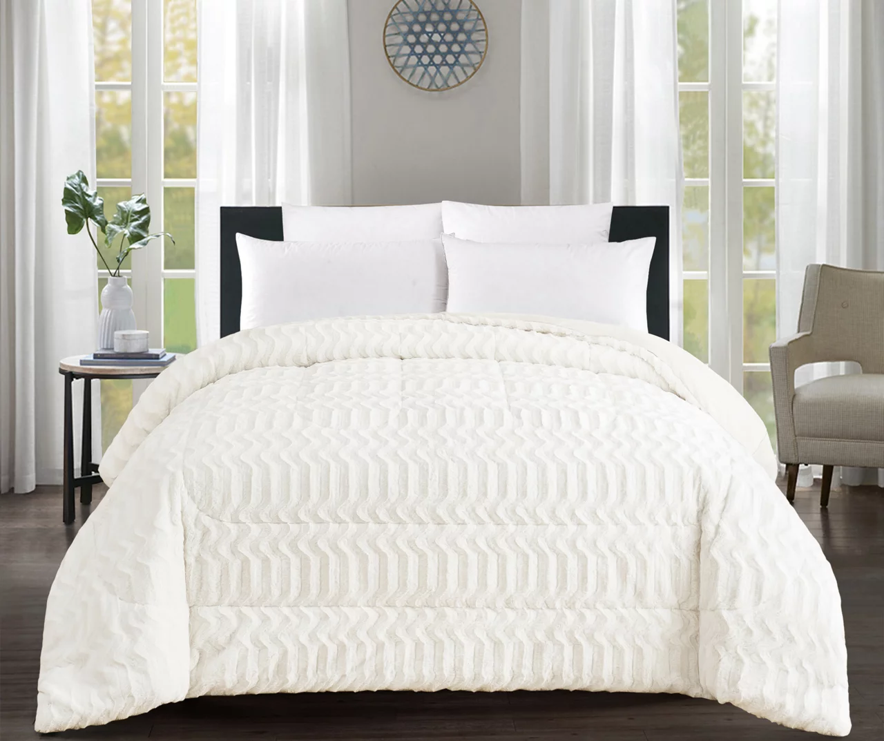 White Chevron Stripe Faux Fur Full/Queen Comforter 2 White Chevron Stripe Faux Fur Full/Queen Comforter - Image 2